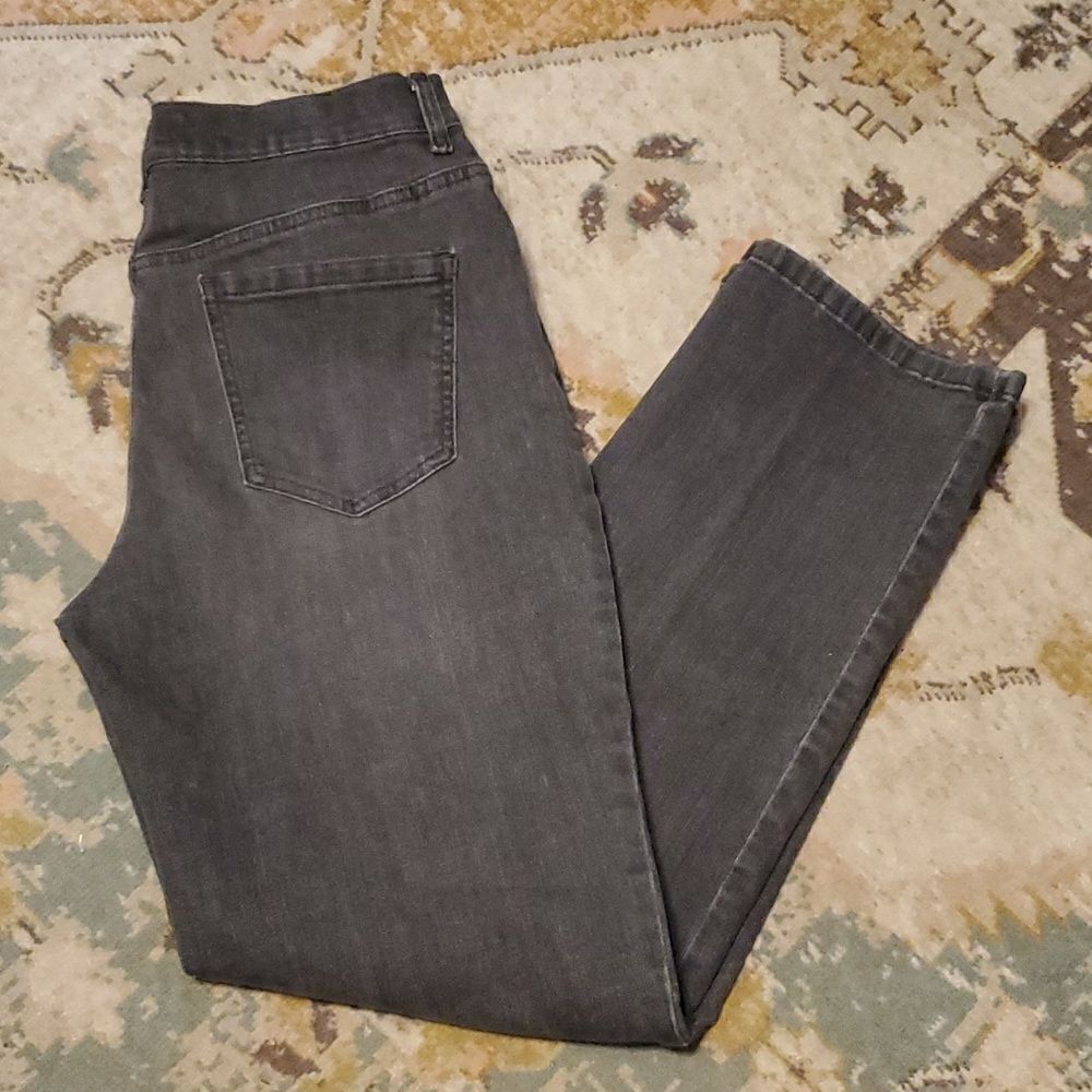 Gloria Vanderbilt Amanda Jeans Women 8 High Rise‎ Straight Stone Wash Gray Denim